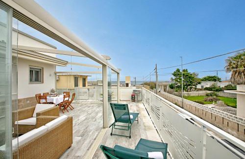 Torre Rinalda Casa | Villa Na' Lu' With Sea View Apartments