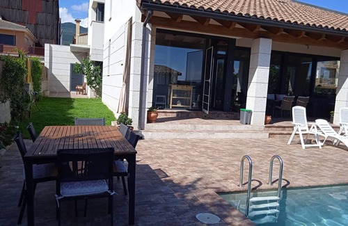 Candeleda Chalet De Esquí | Villa Nadine