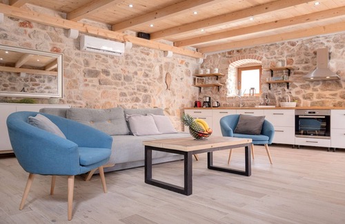 Island Hvar Villa | Villa Nativa Hvar - encantadora casa de campo para hasta 8 personas con piscina privada