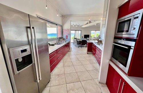 Guerrevieille Casa | VILLA NEAR THE BEACH WITH POOL, BEAUTIFUL SEA VIEW, TO RENT IN SAINTE-MAXIME