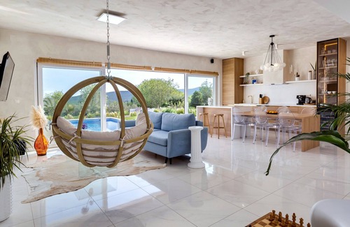 Velim Villa | Villa Nebesi