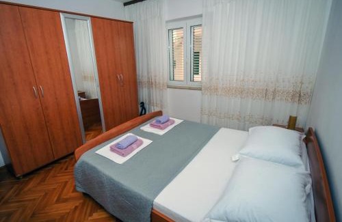 Baska Voda Apartamento | Villa Nedo