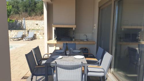 Monopari Villa | Villa Nelia