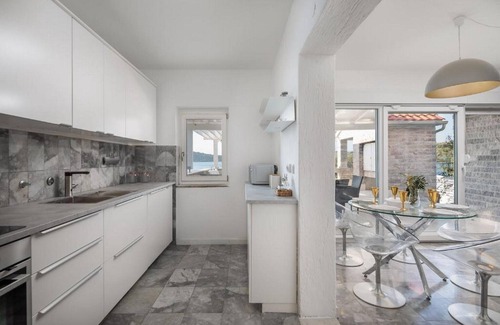 Grebastica Villa | Villa Nensi - house with six bedrooms and a swimming pool