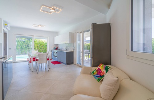 Punta Milocca Villa | Villa 'Nigrò' con vistas al mar, piscina, jardín y Wi-Fi