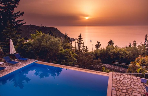 Agios Nikitas Villa | Villa Niriis