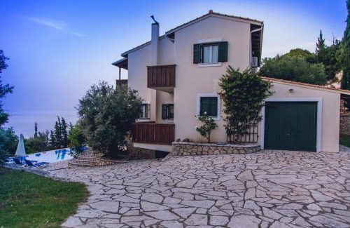 Agios Nikitas Villa | Villa Niriis