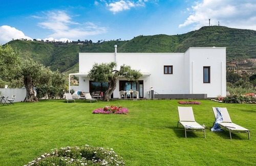 Cefalu Villa | Villa Normanni - Tres Habitaciones Villa, Capacidad 6