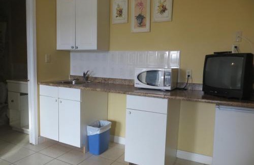 Wasaga Beach Hotel | Villa Nova Motel