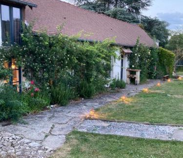 Saint-Pierre-d'Autils Cama Y Desayuno | Villa Nymphea