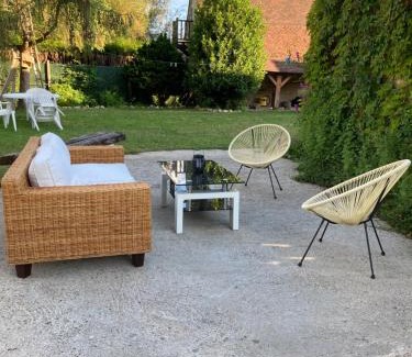 Saint-Pierre-d'Autils Cama Y Desayuno | Villa Nymphea