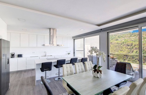 Tabua Casa | Villa Oceânica by LovelyStay