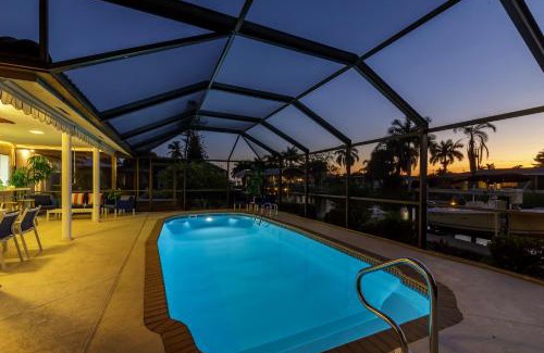 Yacht Club Casa | Villa Ocean Palm - Cape Coral - Roelens Vacations