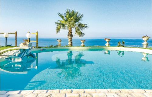 Torre Colonna-sperone Casa | Villa Oceania