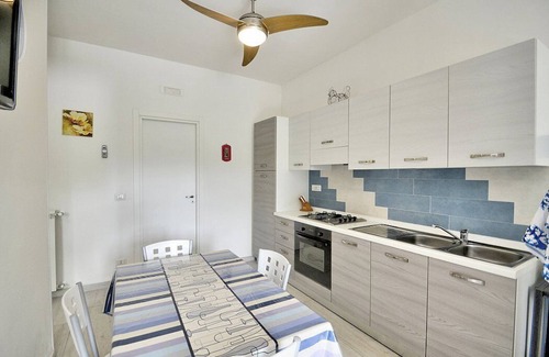 Frascinelle Casa | Villa Olga F: A cozy and welcoming apartment that is part of a villa situated in a quiet location, a few minutes from the town center, with Free WI-FI.