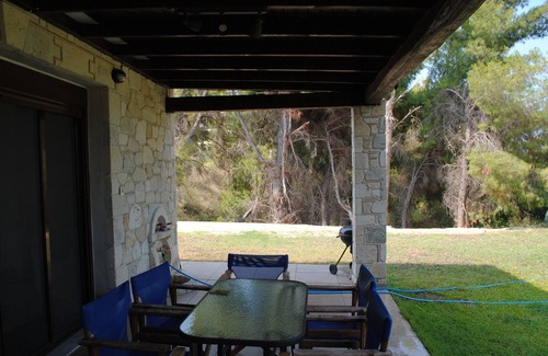 Kassandra Villa | Villa Olivia Beach House.