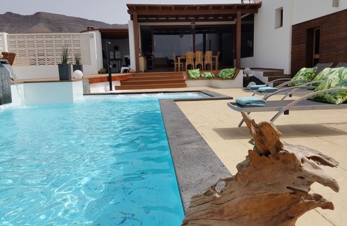 Puerto del Rosario Villa | Villa Oliva, piscina privada !! Puro lujo en un paisaje único desierto !!!