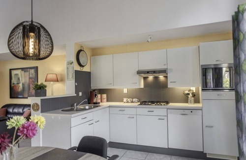 Daumazan-sur-Arize Casa | Villa on estate with 2 swimming pools