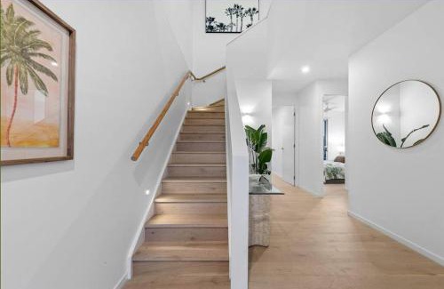 Newport Casa | Villa on Newport Lake