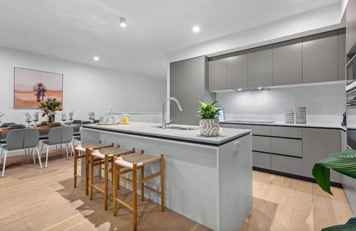 Newport Apartamento | "Villa on Newport Lake" - Newport Q 4020