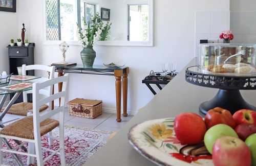 Sippy Downs Casa | Villa on the Park close to Sunshine Coast Hotspots