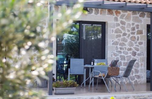 Lefkada Town Villa | villa on the sea