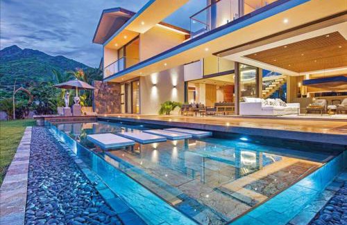 Black River Villa | Villa One by IHR