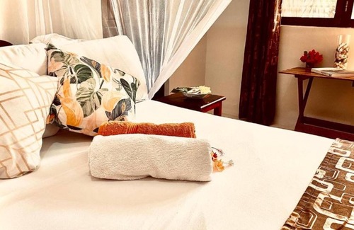 Bwejuu Beach Casa | Villa Orchid Beach Guest House