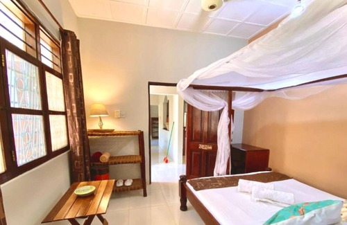 Bwejuu Beach Casa | Villa Orchid Beach Guest House