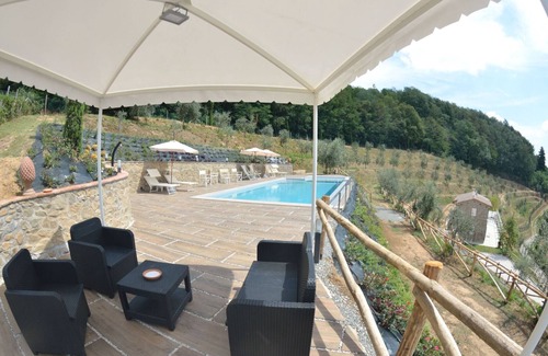 Capannori Villa | Villa Orchidea - Petrognano ,Tuscany