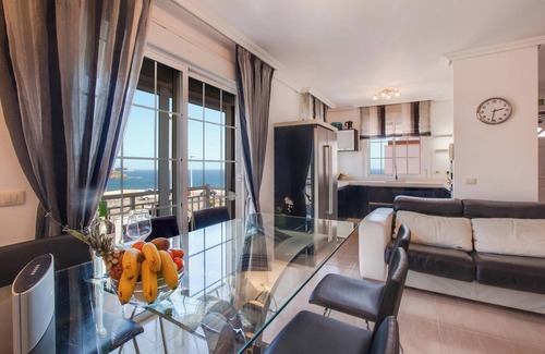 Arenas del Mar Villa | Villa "Orquídea" con vistas al mar, piscina, jardín y Wi-Fi