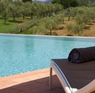 Monte San Quirico Villa | Villa Pacini - just 1,8 km outside Lucca Wall - Pool