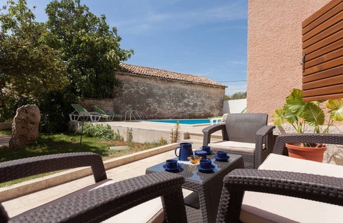 Trgetari Villa | Villa Palazzina Burjaki - 4 dormitorios, 5 baños, piscina privada, sauna, gimnasio e hidromasaje
