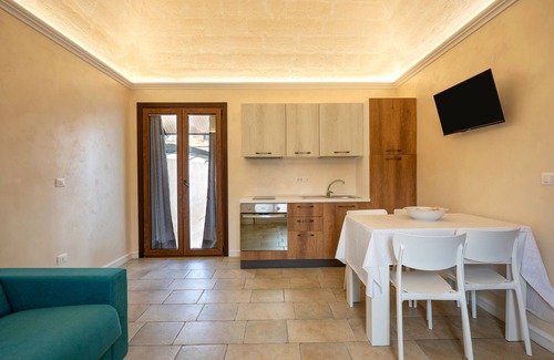 Lizzano Villa | Villa 'Palma 1' con jardín privado, Wi-Fi y aire acondicionado