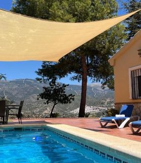 Archez Chalet De Esquí | Villa Paloma