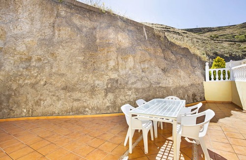 Gáldar Villa | Villa Palomino - Sleeps 4 - Parking - Pet Friendly