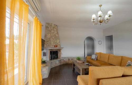 Lavreotiki Apartamento | Villa PAPADATES NEFELI