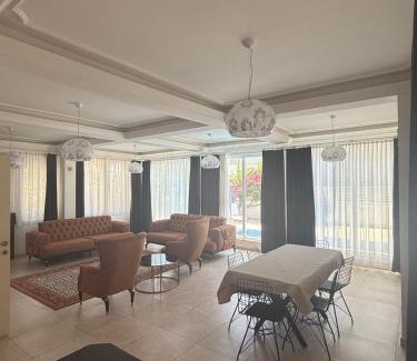 Ciftlik Villa | Villa Papatya