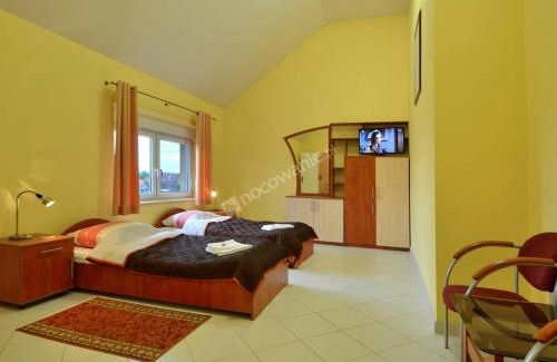 Fabryczna Casa | Villa Paradiso
