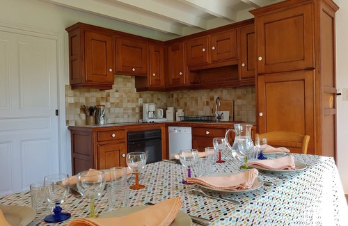 Ploemel Casa | Villa Parc en Illis, paraíso para familias y amantes de la naturaleza.