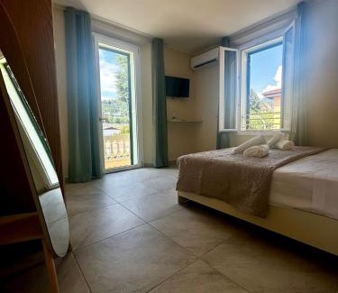 Albate Casa | Villa Patrizia affittacamere con parcheggio privato
