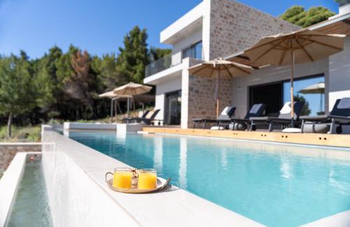 Evgiros Villa | Villa Pefko
