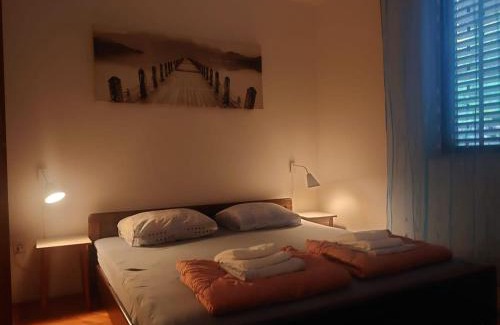 Molunat Apartamento | Villa Peragi - Triple Room with Balcony