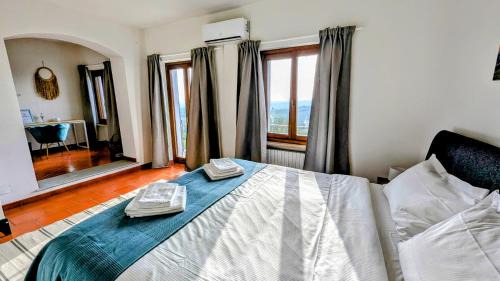 Costigliole d'Asti Casa | Villa Perla, hilltop location with pool
