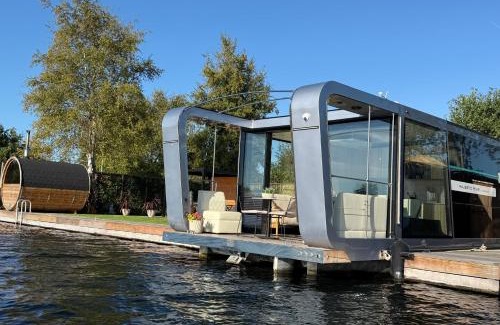 Baambrugse Zuwe Alquiler De Eote | Villa Perla Mare - Sauna Experience - On a lake near Amsterdam