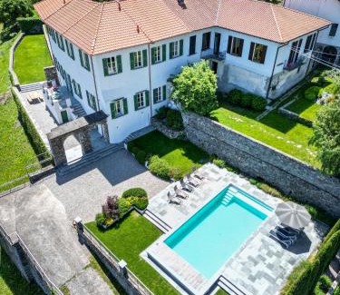 Calozzo Casa | Villa Perpenti - Pianello del Lario by LoveComo