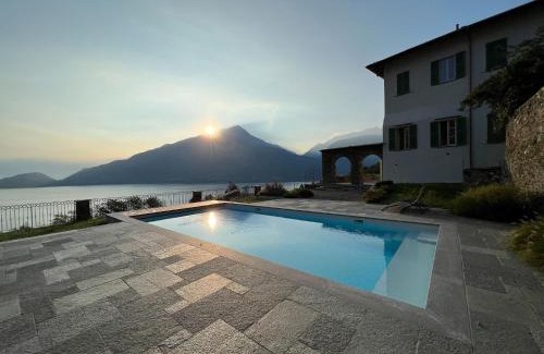 Calozzo Casa | Villa Perpenti - Pianello del Lario by LoveComo