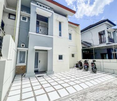 Mlati Casa | Villa Pesona Palagan