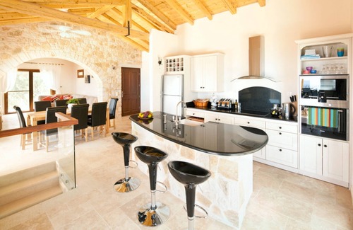 Spartylas Villa | Villa Petalutha - Una impresionante villa con vistas panorámicas al mar. OFERTAS ESPECIALES AHORA!