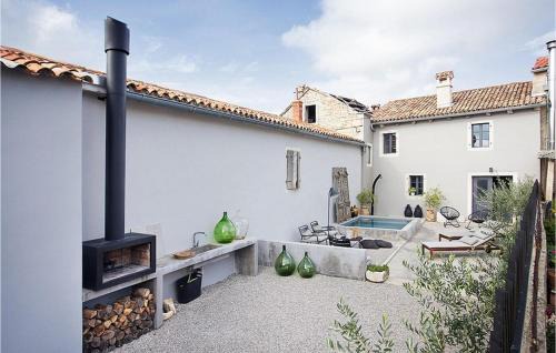 Tinjan Casa | Villa Petit